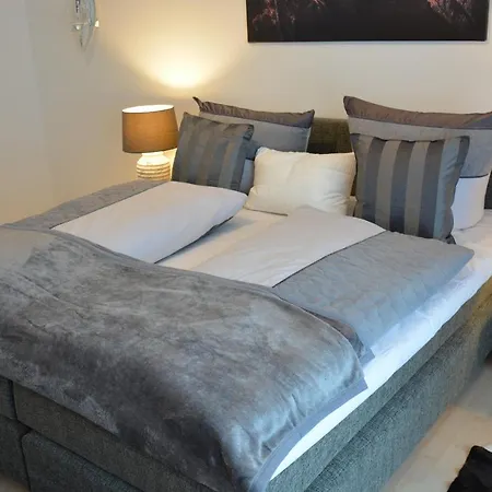 Fewo Hausberg Apartmán *